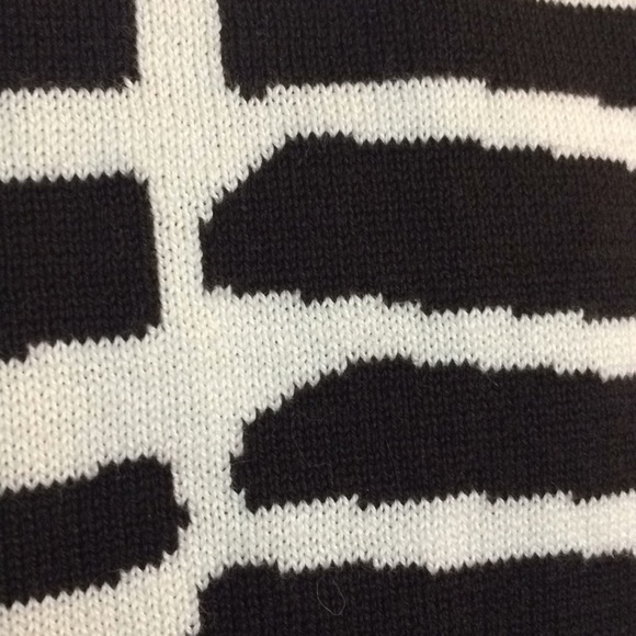 Chicos Sweater - Picture 2 of 2